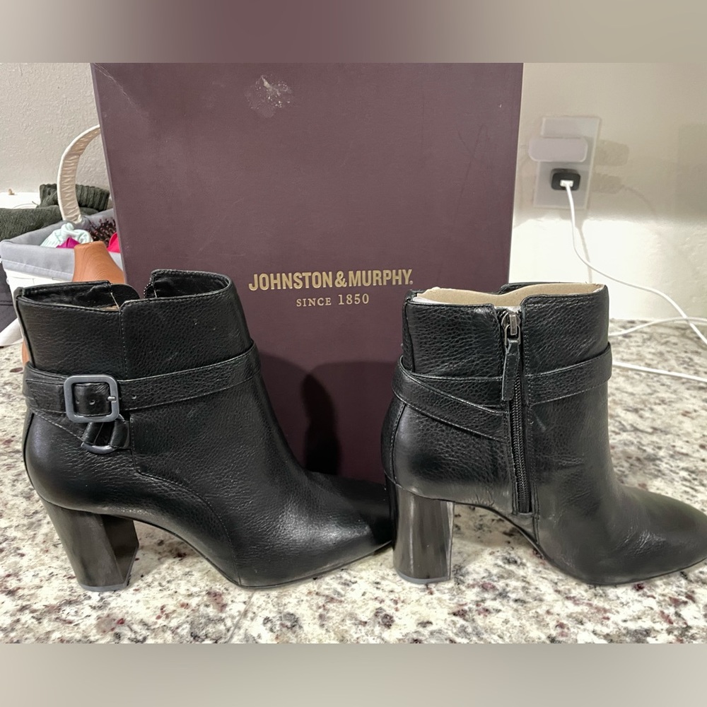 Johnston & Murphy Women’s boots